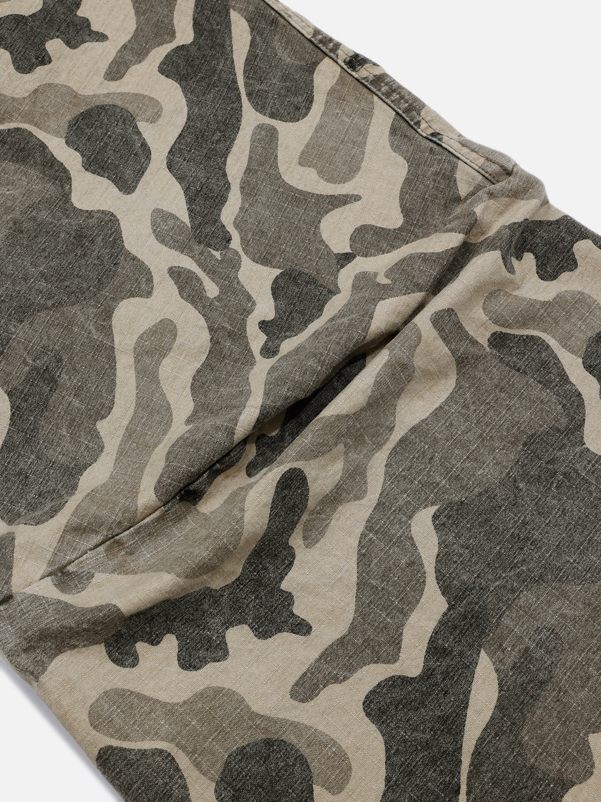 Wrinkle Camouflage Loose Jeans
