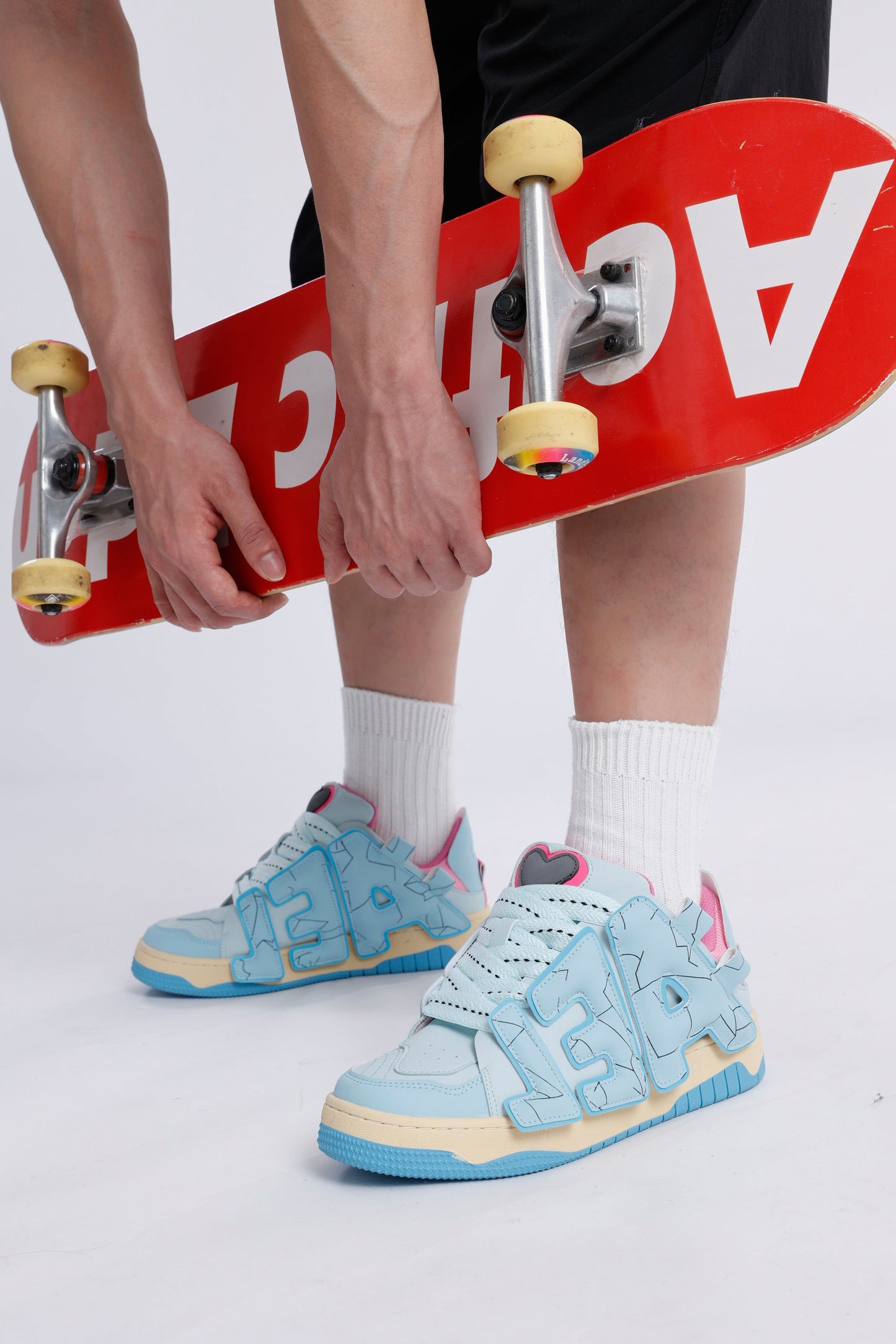 StarryClimb Applique Embroidery Big Letter Skate Shoes