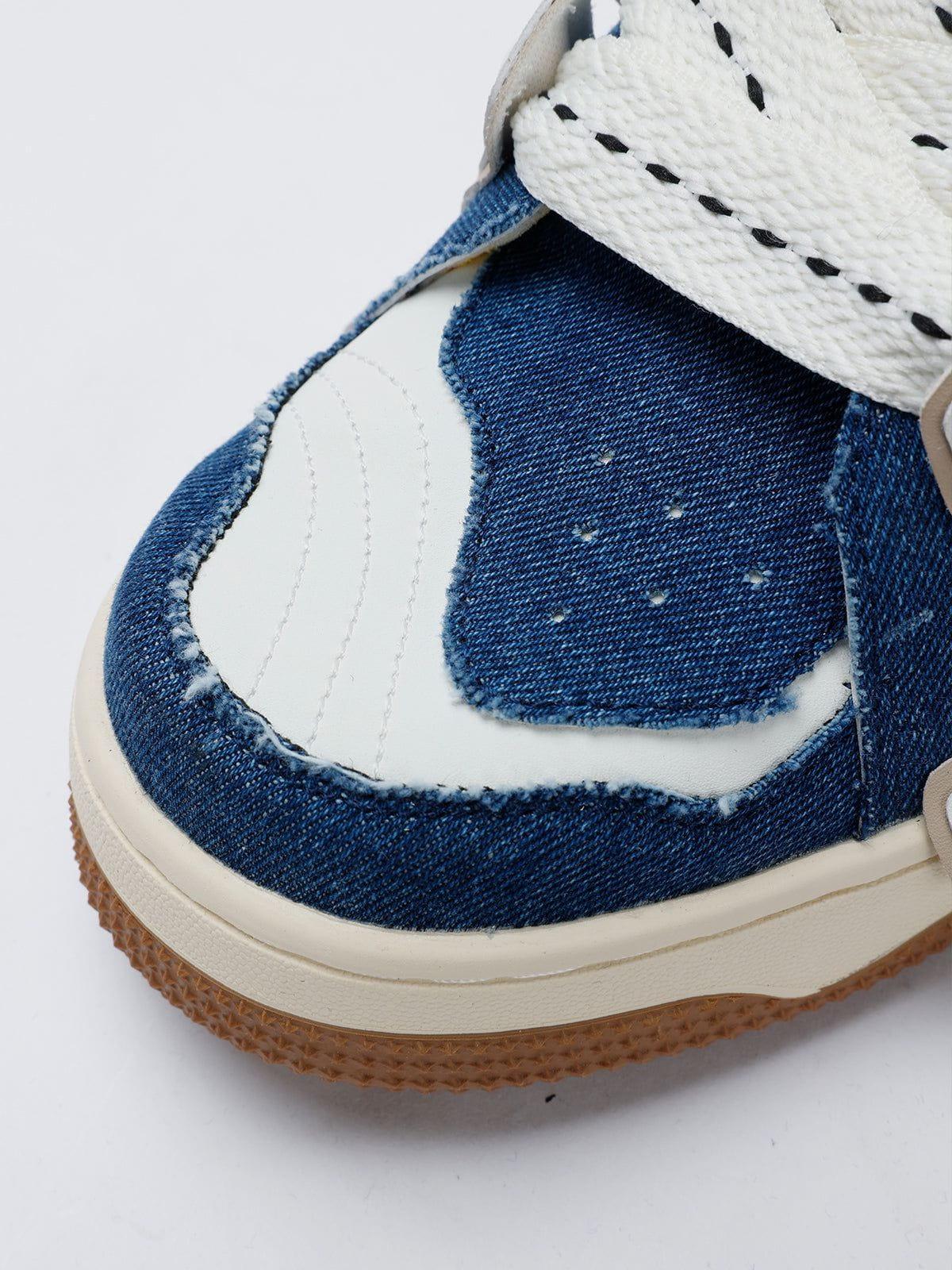 StarryClimb Applique Embroidery Big Letter Skate Shoes