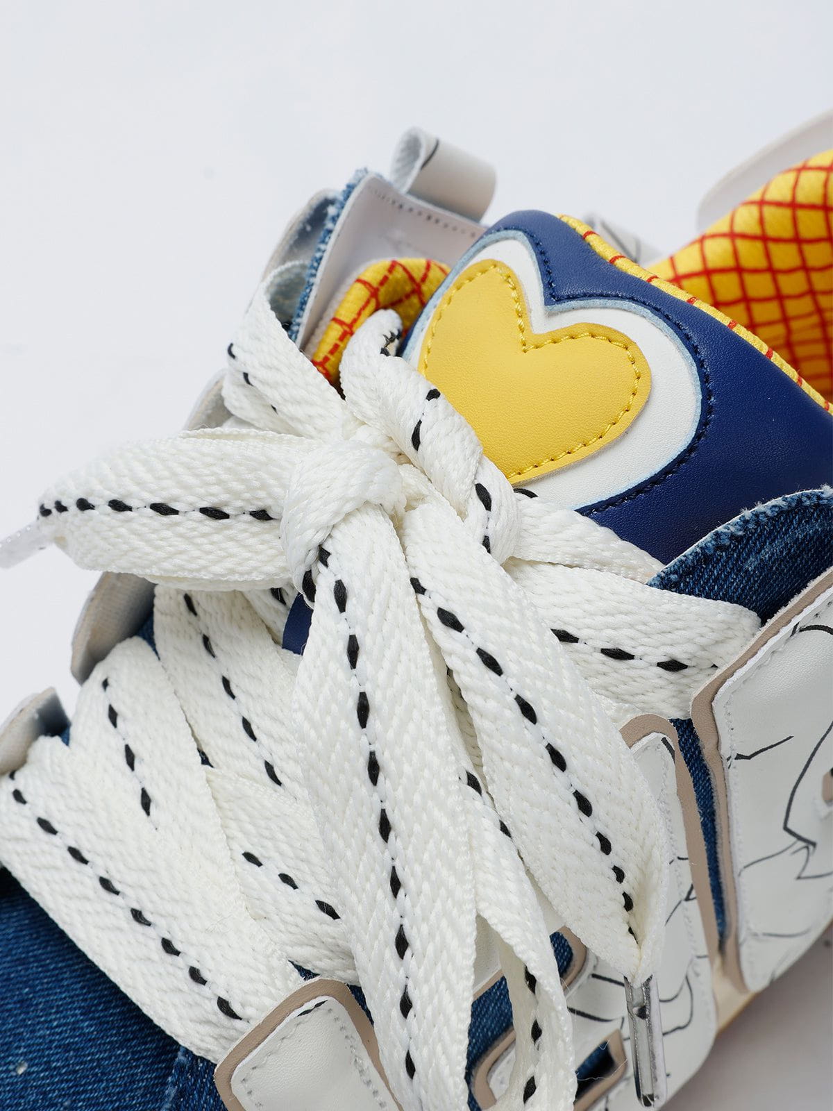 StarryClimb Applique Embroidery Big Letter Skate Shoes